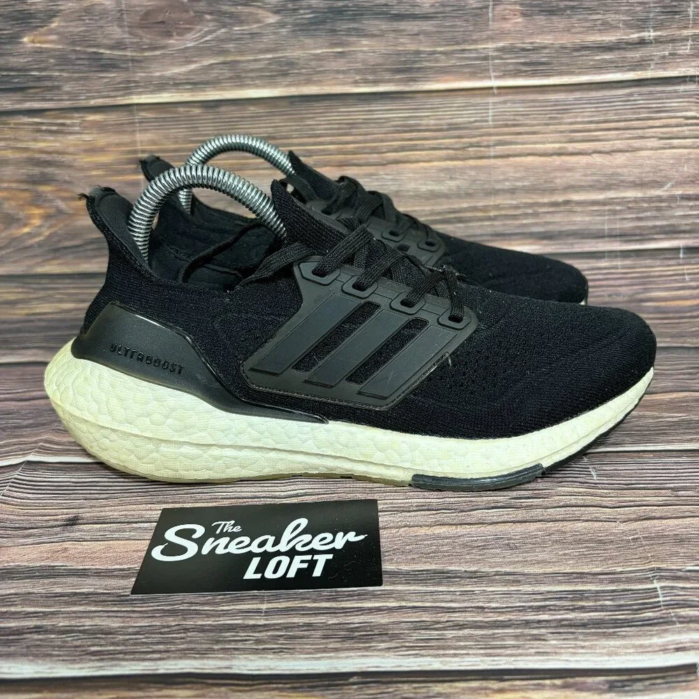 Adidas Ultraboost‎ 21 Women's Black Athletic Running Shoes Size 7.5